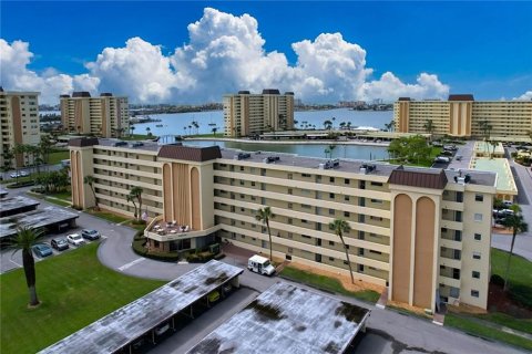 Condominio en venta en Saint Petersburg, Florida, 2 dormitorios, 90.12 m2 № 2148488 - foto 27