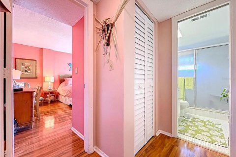 Condominio en venta en Saint Petersburg, Florida, 2 dormitorios, 90.12 m2 № 2148488 - foto 18