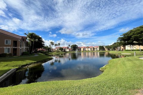 Copropriété à louer à Miramar, Floride: 1 chambre, 61.78 m2 № 1892455 - photo 13