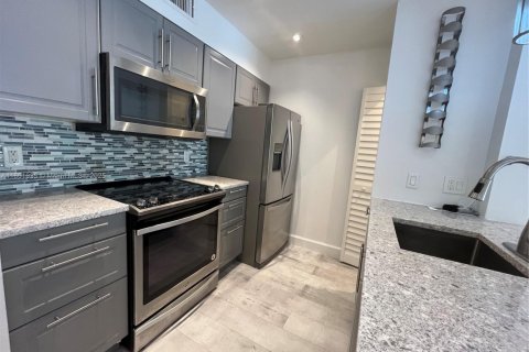 Copropriété à louer à Miramar, Floride: 1 chambre, 61.78 m2 № 1892455 - photo 2