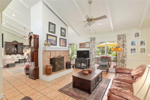 House in Newberry, Florida 3 bedrooms, 222.13 sq.m. № 1769566 - photo 18