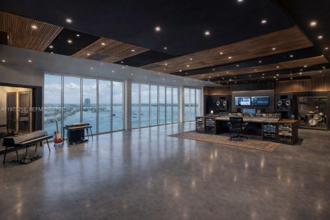 Copropriété à vendre à North Bay Village, Floride: 4 chambres, 733.09 m2 № 2036209 - photo 11