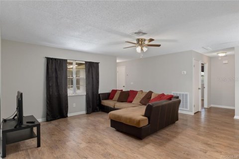 House in Inverness, Florida 3 bedrooms, 122.63 sq.m. № 1855628 - photo 9