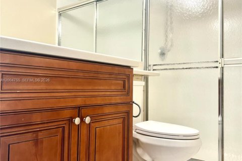 Condo in Miami, Florida, 3 bedrooms  № 2069526 - photo 15