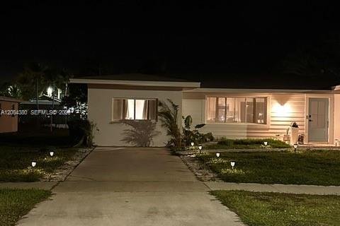 Casa en venta en St. Lucie, Florida, 3 dormitorios, 185.8 m2 № 2282274 - foto 19