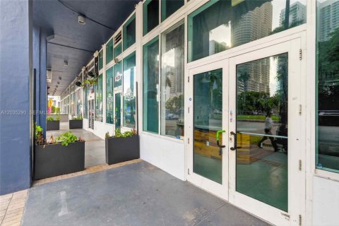 Propiedad comercial en venta en Miami, Florida № 2085000 - foto 10