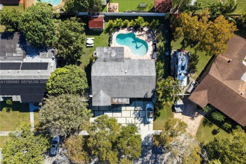 Villa ou maison à vendre à Pembroke Pines, Floride: 3 chambres, 126.72 m2 № 2021945 - photo 30