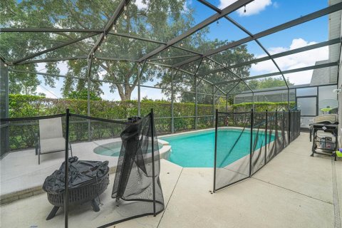 House in Clermont, Florida 3 bedrooms, 148.92 sq.m. № 2228412 - photo 25