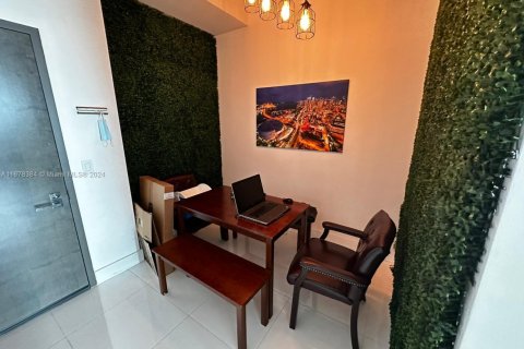 Copropriété à vendre à Miami, Floride: 1 chambre, 77.11 m2 № 2014693 - photo 18