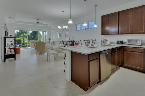 House in DeLand, Florida 2 bedrooms, 153.38 sq.m. № 1717730 - photo 5