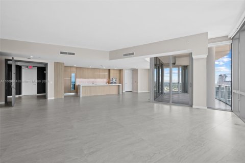 Condominio en venta en Miami, Florida, 4 dormitorios, 307.69 m2 № 2035457 - foto 10