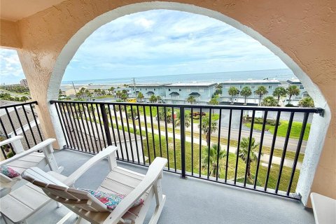 Copropriété à vendre à Ponce Inlet, Floride: 2 chambres, 105.63 m2 № 1806637 - photo 1