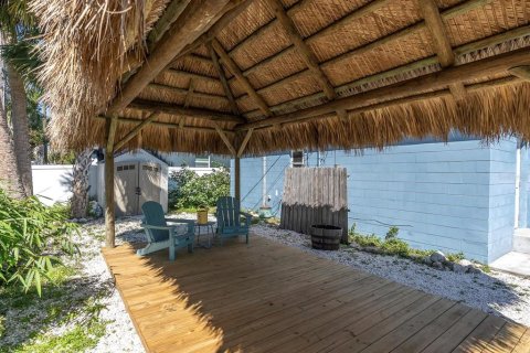 House in Saint Petersburg, Florida 4 bedrooms, 114.73 sq.m. № 1586123 - photo 26