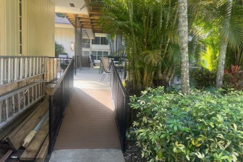 Copropriété à vendre à Lauderdale Lakes, Floride: 2 chambres, 87.7 m2 № 2042105 - photo 27