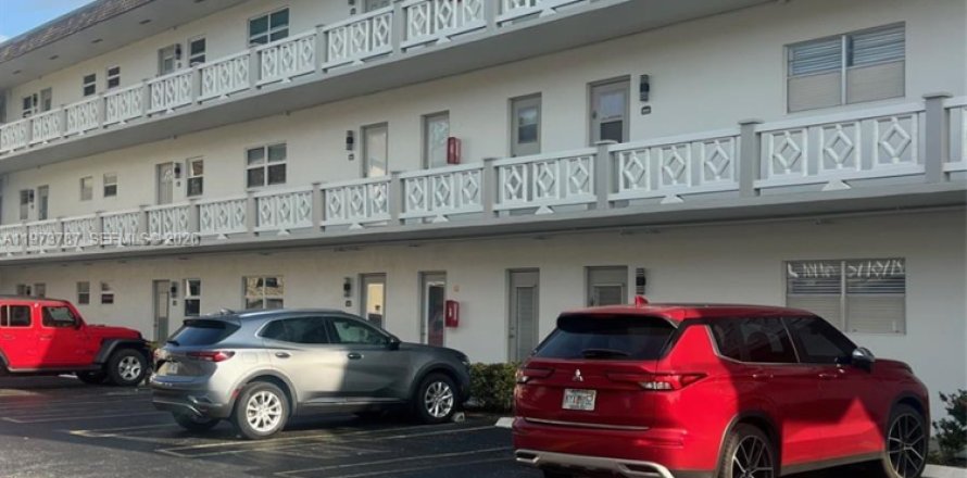 Condo à Lauderdale Lakes, Floride, 2 chambres  № 2042105