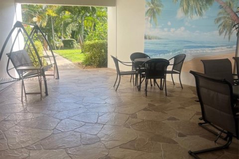 Copropriété à vendre à Lauderdale Lakes, Floride: 2 chambres, 87.7 m2 № 2042105 - photo 29