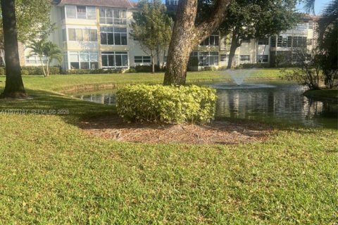 Copropriété à vendre à Lauderdale Lakes, Floride: 2 chambres, 87.7 m2 № 2042105 - photo 14