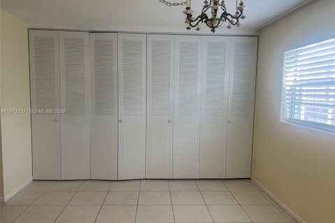 Copropriété à vendre à Lauderdale Lakes, Floride: 2 chambres, 87.7 m2 № 2042105 - photo 6