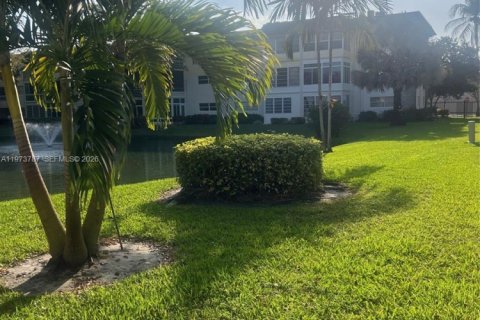 Copropriété à vendre à Lauderdale Lakes, Floride: 2 chambres, 87.7 m2 № 2042105 - photo 16