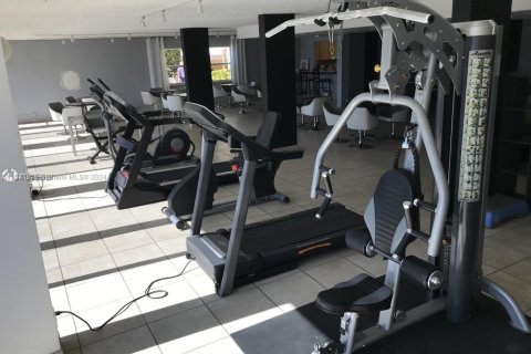 Condominio en venta en Hallandale Beach, Florida, 3 dormitorios, 128.11 m2 № 1862039 - foto 29