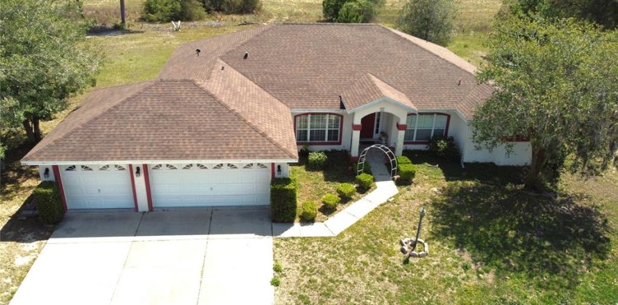 Casa en Ocala, Florida 4 dormitorios, 214.6 m2 № 1625542
