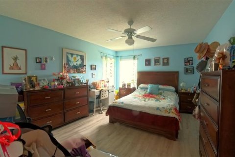 Casa en venta en Ocala, Florida, 4 dormitorios, 214.6 m2 № 1625542 - foto 19