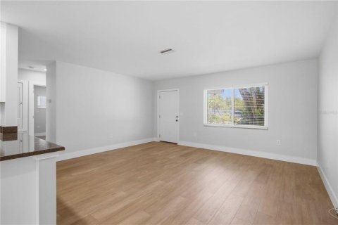 Casa en venta en Palmetto, Florida, 2 dormitorios, 130.43 m2 № 2226420 - foto 9