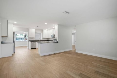 Casa en venta en Palmetto, Florida, 2 dormitorios, 130.43 m2 № 2226420 - foto 13