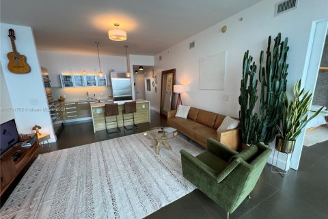 Copropriété à vendre à Miami, Floride: 2 chambres, 104.79 m2 № 1934847 - photo 15