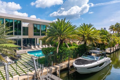 Купить виллу или дом в Халландейл-Бич, Флорида 7 спален, 516.54м2, № 1979867 - фото 5