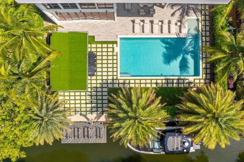 Купить виллу или дом в Халландейл-Бич, Флорида 7 спален, 516.54м2, № 1979867 - фото 4