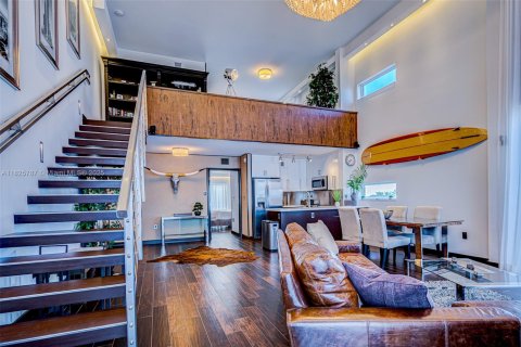 Condominio en alquiler en Miami Beach, Florida, 2 dormitorios, 141.86 m2 № 1938181 - foto 11