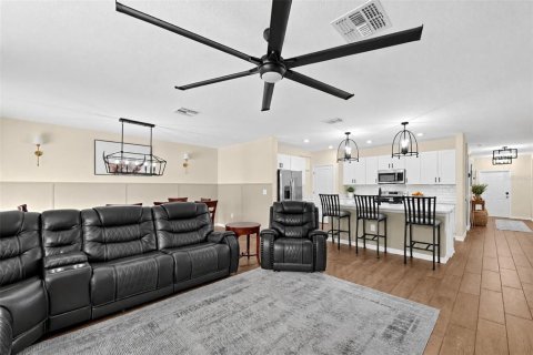 Villa ou maison à vendre à Wimauma, Floride: 7 chambres, 312.34 m2 № 2410238 - photo 14