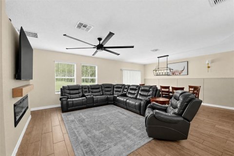 Villa ou maison à vendre à Wimauma, Floride: 7 chambres, 312.34 m2 № 2410238 - photo 15