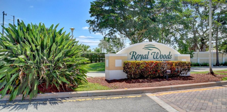Townhouse in Boca Raton, Florida 2 bedrooms, 104.98 sq.m. № 1187671