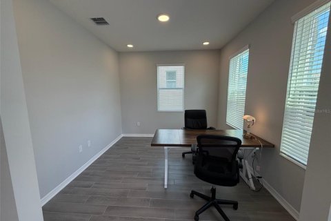 Townhouse in Winter Garden, Florida 3 bedrooms, 170.29 sq.m. № 2100903 - photo 6