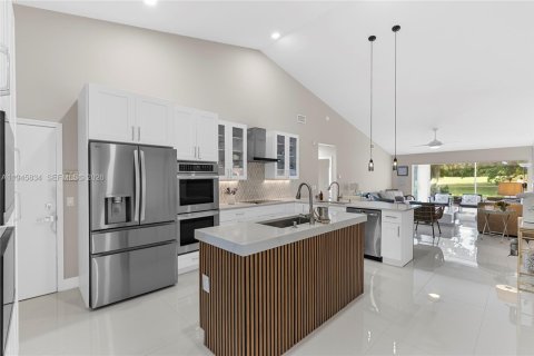 Villa ou maison à vendre à Boca Raton, Floride: 4 chambres, 178.37 m2 № 2002138 - photo 13