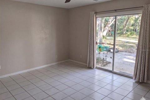 House in Palm Coast, Florida 3 bedrooms, 269.6 sq.m. № 2207600 - photo 10