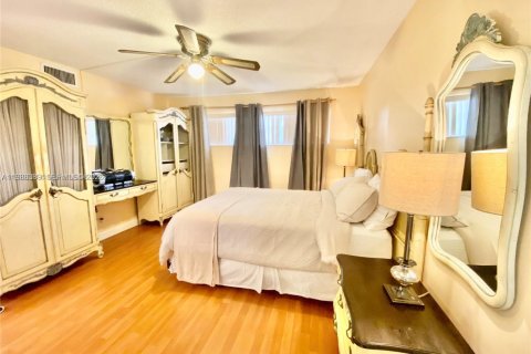 Купить кондоминиум в Пемброк-Пайнс, Флорида 2 спальни, 108.7м2, № 2053204 - фото 9