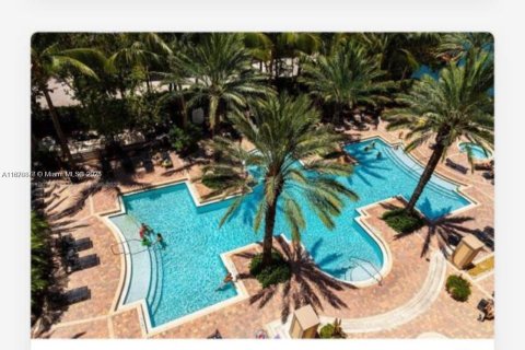 Condo in Sunny Isles Beach, Florida, 1 bedroom  № 1897856 - photo 3