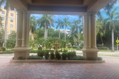 Condo in Sunny Isles Beach, Florida, 1 bedroom  № 1897856 - photo 8