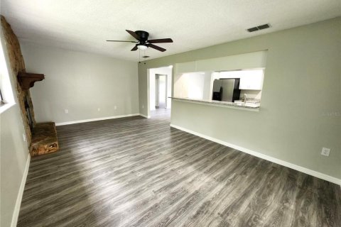 House in Spring Hill, Florida 3 bedrooms, 147.16 sq.m. № 1901035 - photo 16