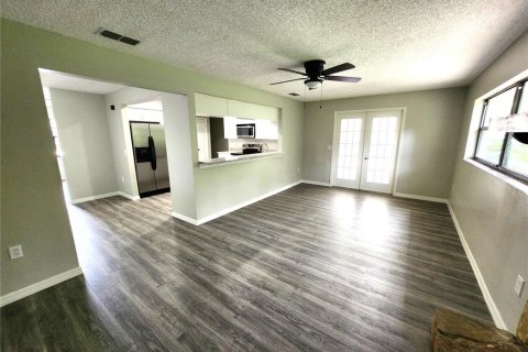 House in Spring Hill, Florida 3 bedrooms, 147.16 sq.m. № 1901035 - photo 15