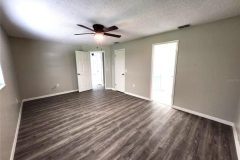 House in Spring Hill, Florida 3 bedrooms, 147.16 sq.m. № 1901035 - photo 20