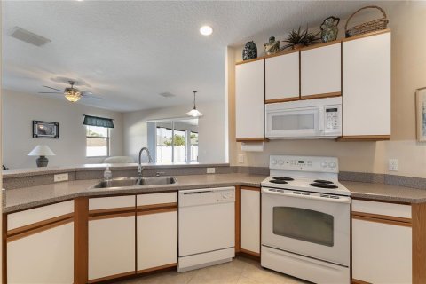 House in Grand Island, Florida 4 bedrooms, 238.76 sq.m. № 1642483 - photo 23