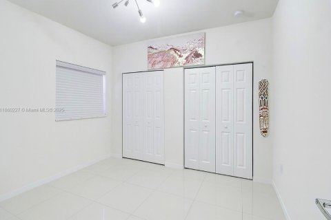 House in Homestead, Florida 5 bedrooms, 201.6 sq.m. № 1889988 - photo 21