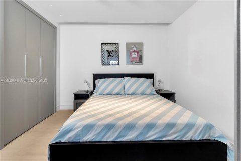 Снять в аренду кондоминиум в Майами-Бич, Флорида 3 спальни, 83.8м2, № 1990066 - фото 25