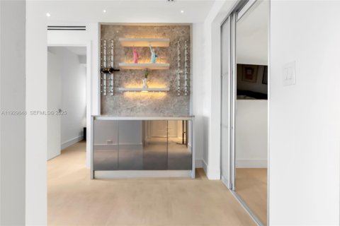 Снять в аренду кондоминиум в Майами-Бич, Флорида 3 спальни, 83.8м2, № 1990066 - фото 11