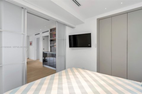 Снять в аренду кондоминиум в Майами-Бич, Флорида 3 спальни, 83.8м2, № 1990066 - фото 28