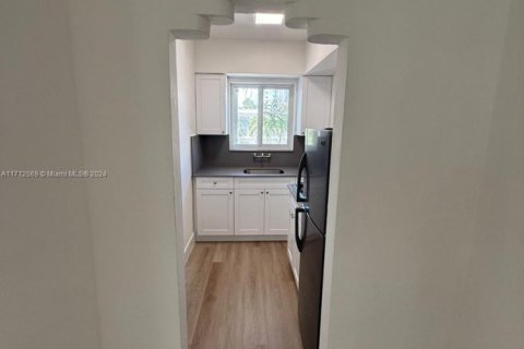 Купить кондоминиум в Бей-Харбор-Айлендс, Флорида 1 спальня, 44.59м2, № 1957851 - фото 9